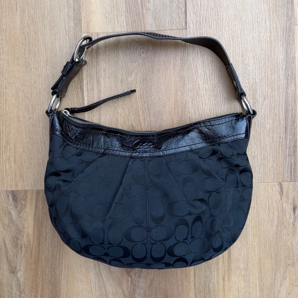 Coach soho Signature C Black Jacquard canvas Leather Hobo purse shoulder Bag Y2K